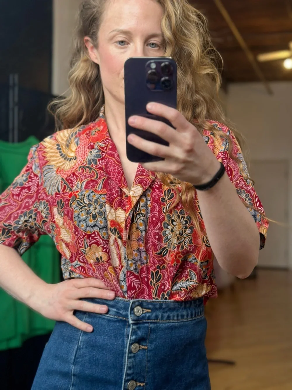 Claiborne Silk Red Floral Paisley Button-Up Short Sleeve Blouse - Picture 2 of 7